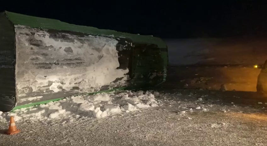     Михаил Котюков поручил поддержать семьи погибших в аварии на трассе в крае