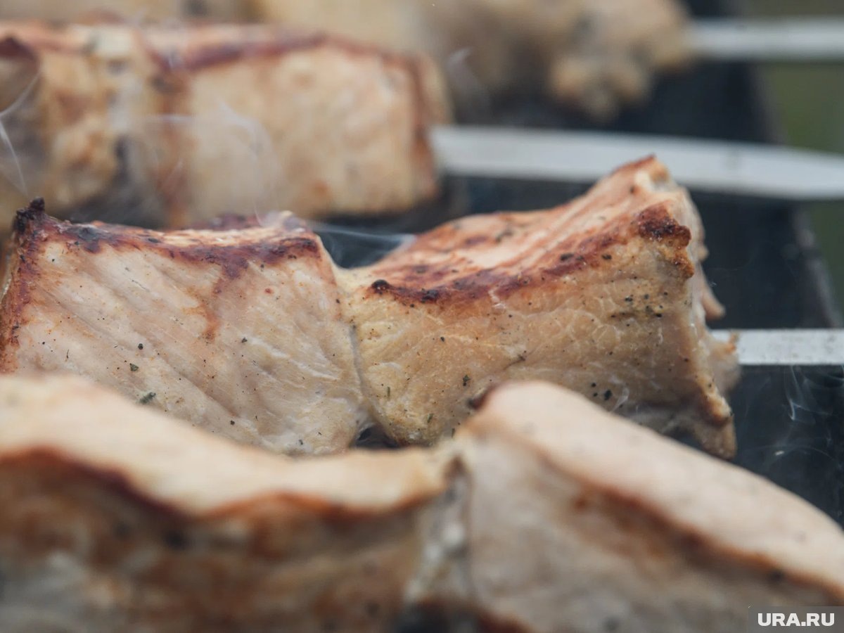     Финансист посоветовала запасаться соусами для шашлыков уже в феврале - так можно сэкономить