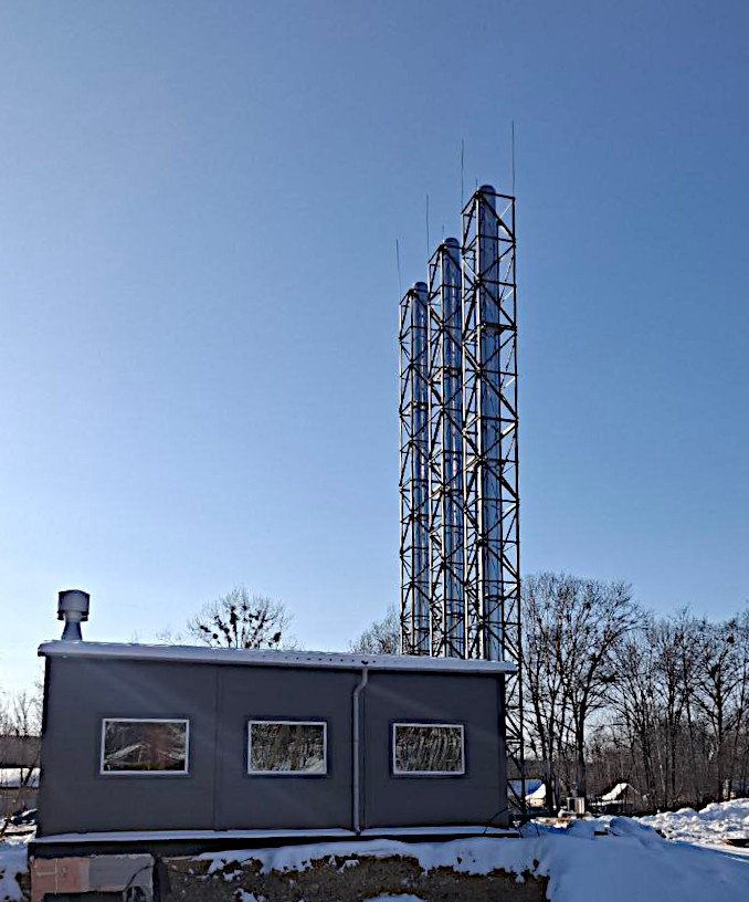 Матовые дымовые трубы для БМК, высота 20 метров. Объект: гонролыжный курорт, Приморский край