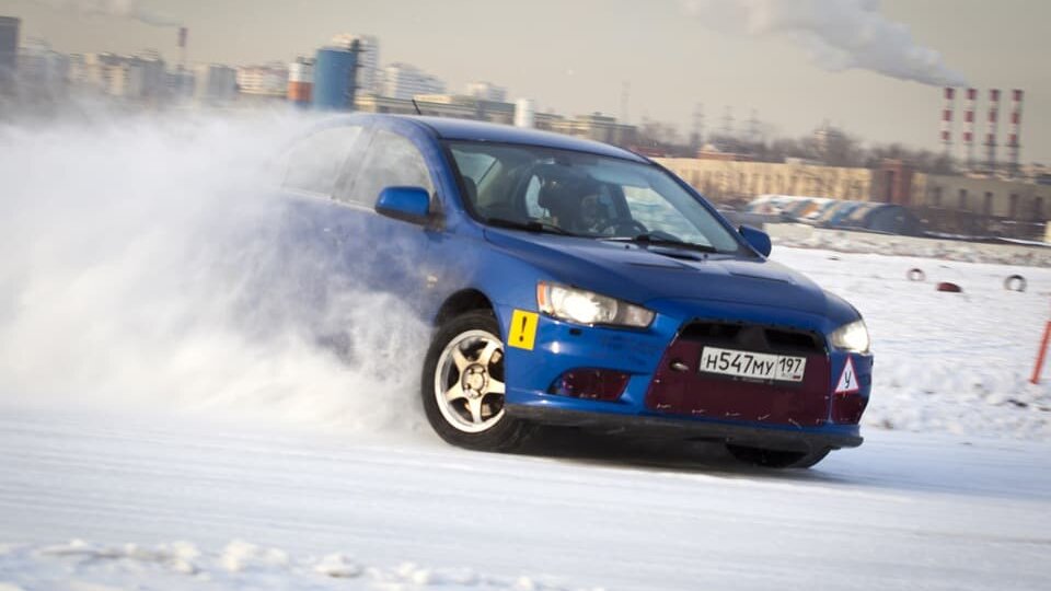 Обзор курса «Спортивное вождение»