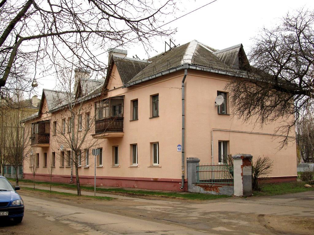 1-202-10 в Минске. Фото - https://domophoto.ru/photo/208901