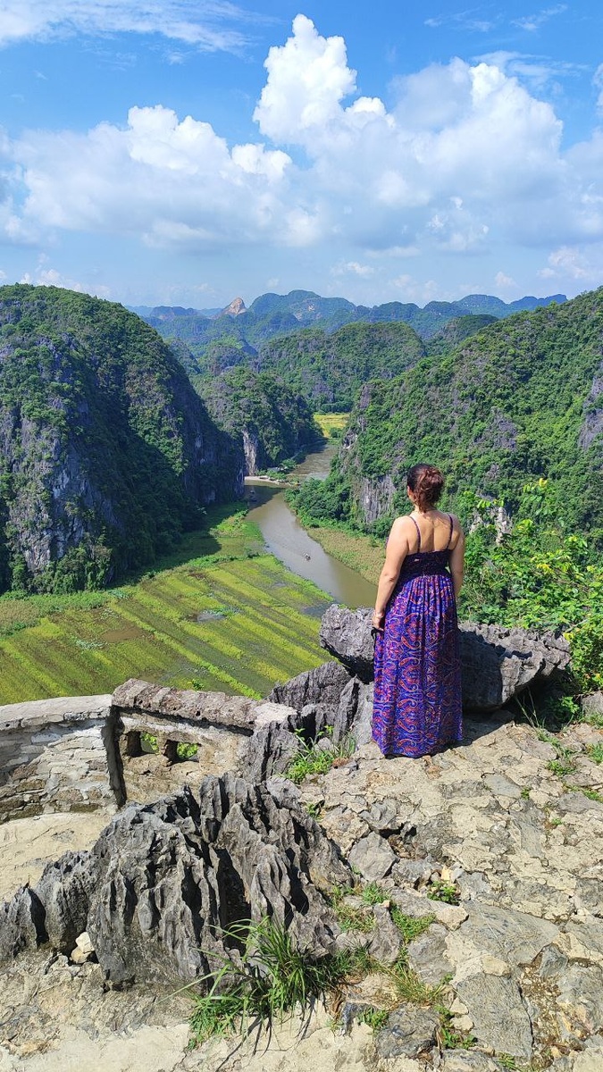 Вид с вершины на лодочный маршрут Там Кок