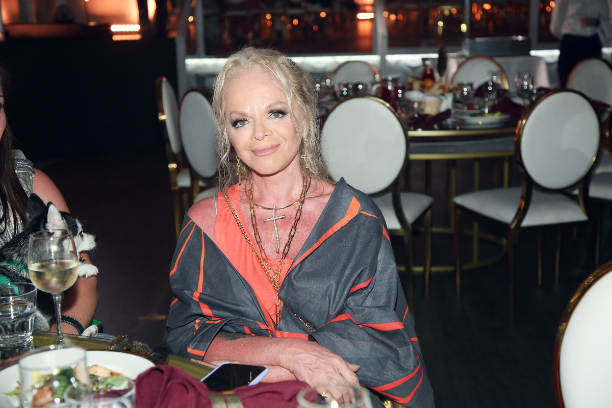 Артистка оказалась и без кола и без двора. Фото из архива "7 секретов"