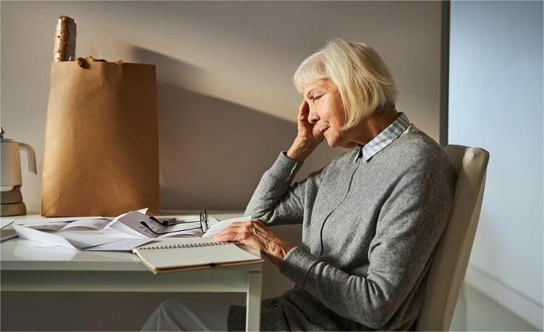 Почему пожилые быстро устают, и как вернуть бодрость без лекарств