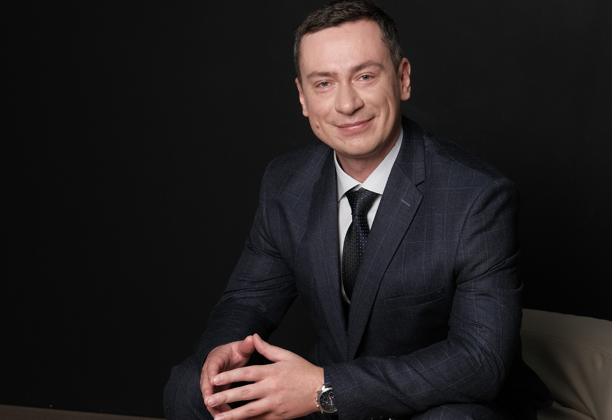 Приятнее всего осознавать, что сотни человек улучшили свою жизнь в профессиональном и личном плане с помощью твоего обучения - это благое дело и это мотивирует!