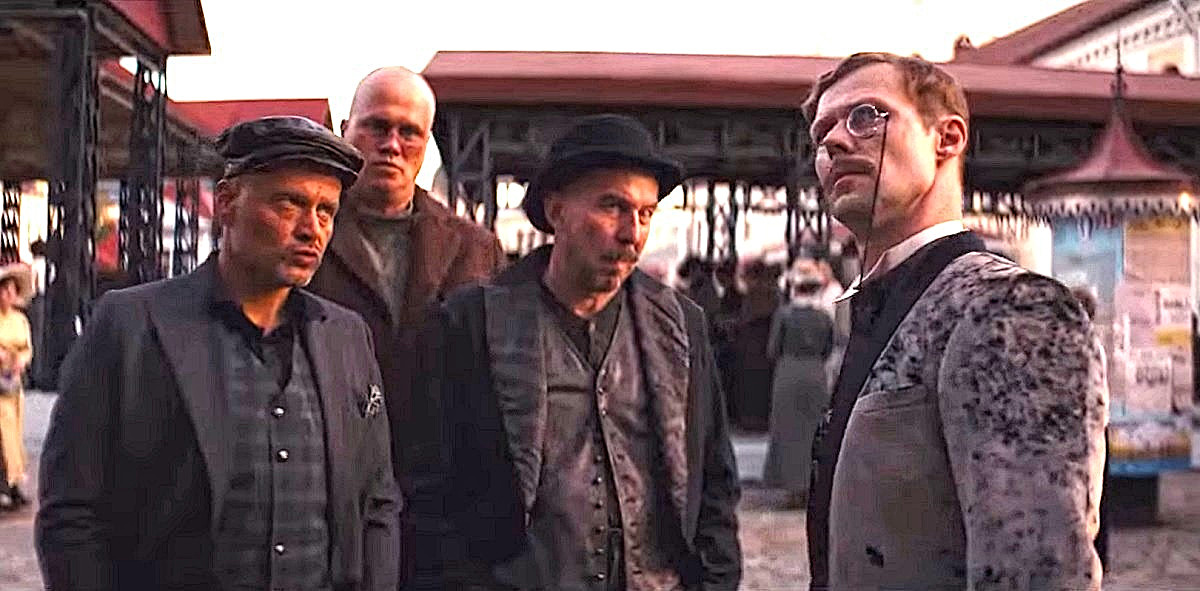 - Кошелёк или в глаз? Хм-м... Воистину, дилемма. 