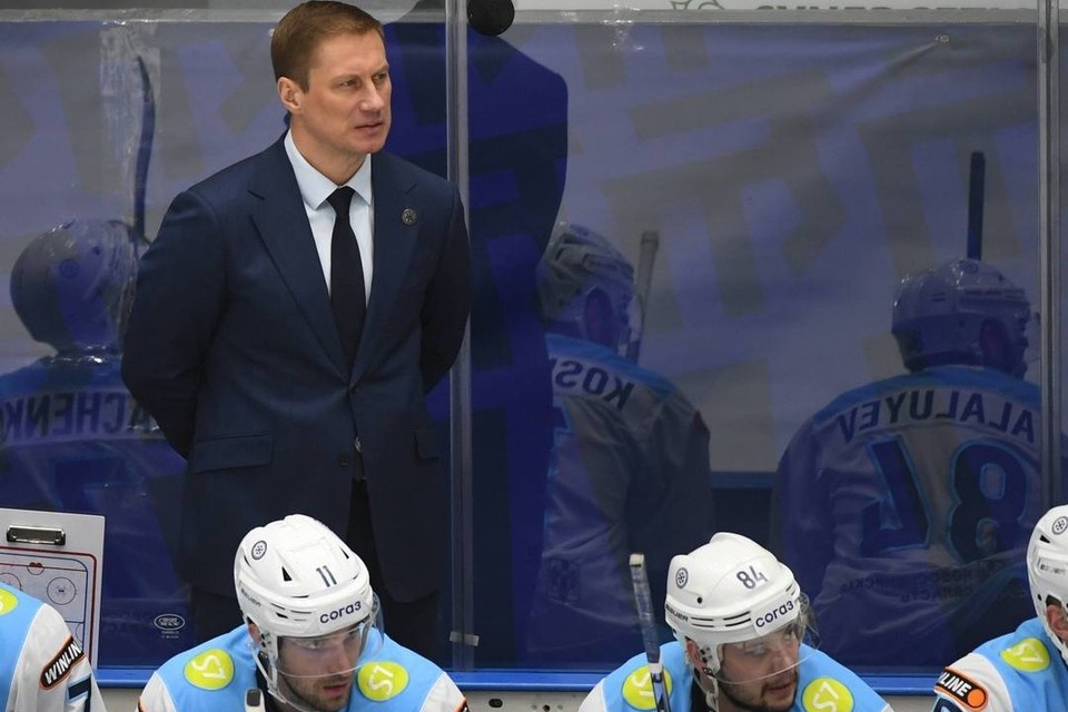    Главный тренер ХК «Сибирь» Люзенков рассказал, как команда переживала череду поражений в этом сезоне. Фото: ХК «Сибирь»