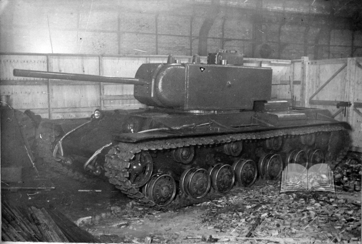 Т-220, прямой предшественник КВ-3 и КВ-4 Духова.