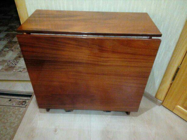 12 вещей, которые были в каждой квартире СССР: стенки, серванты, ковры и…