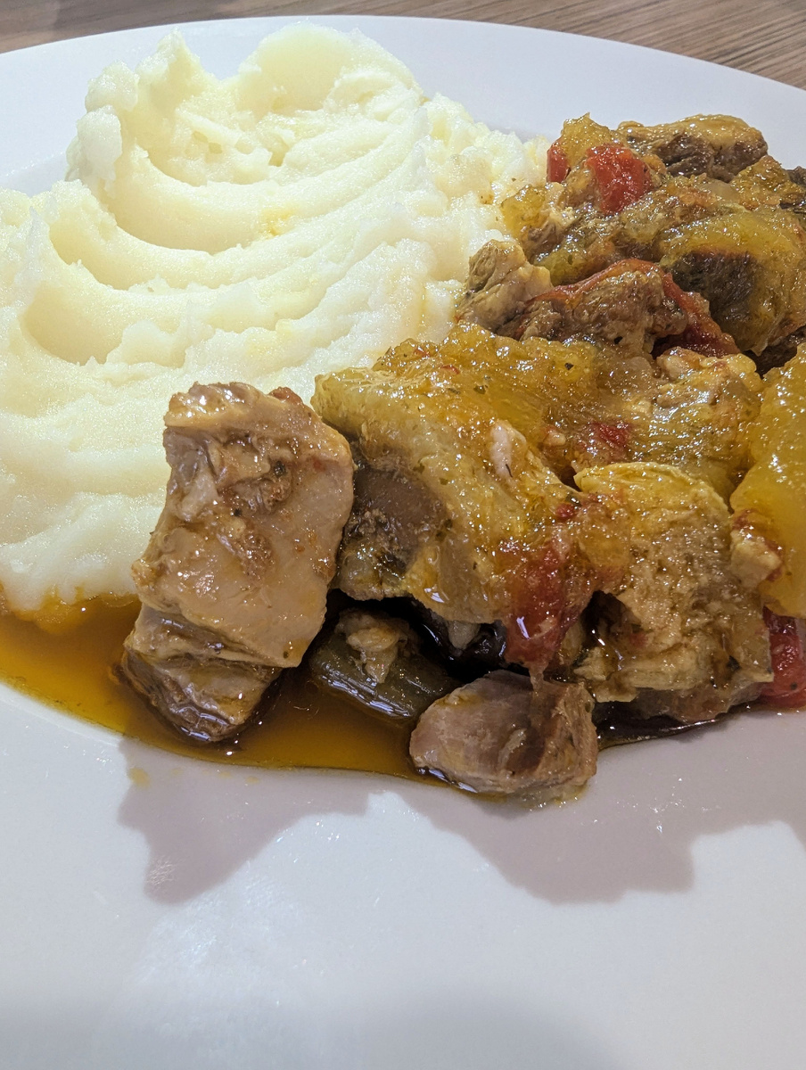 Прекрасно сочетается с картофельным пюре