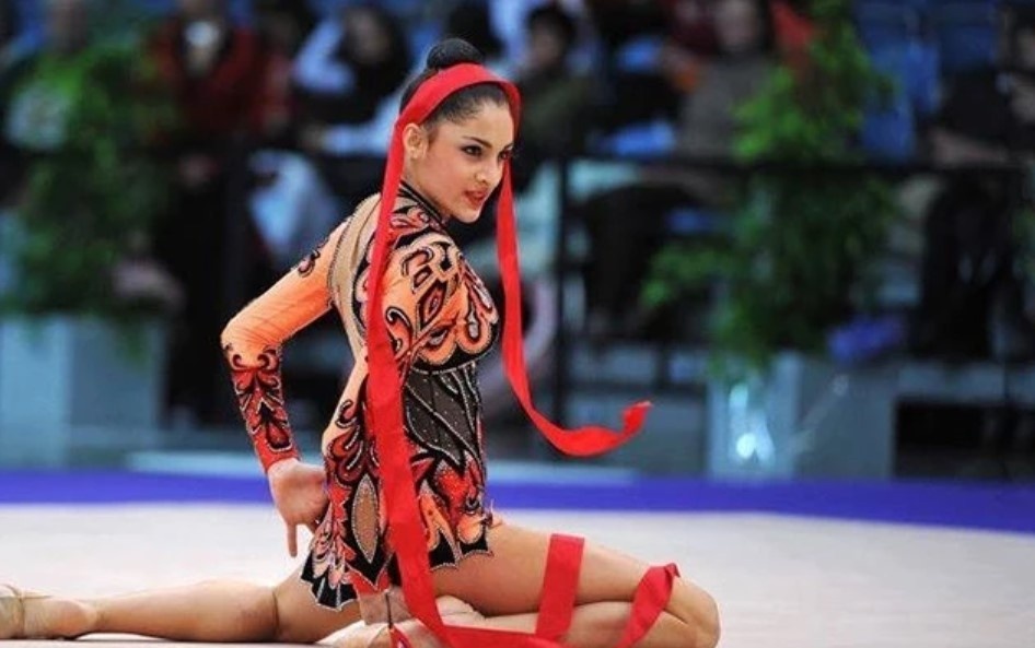 Зейнаб Джавалды.