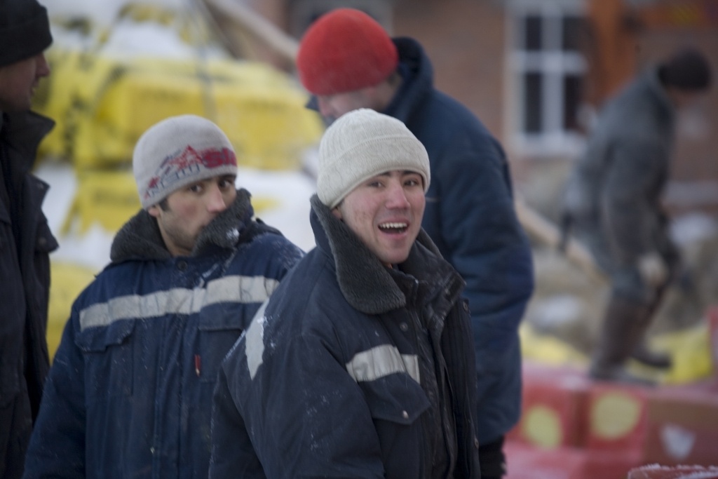     В Сургуте на треть сократилась преступность среди мигрантов