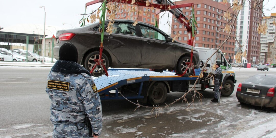 ​Приставы Прикамья в 2025 году за долги арестовали более тысячи автомобилей