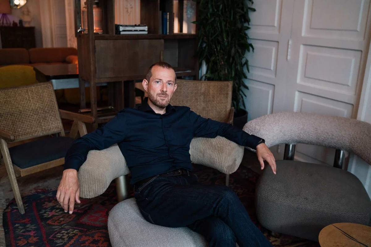 Не играйте на чужом поле и по чужим правилам, создавайте место для своего сильного хода