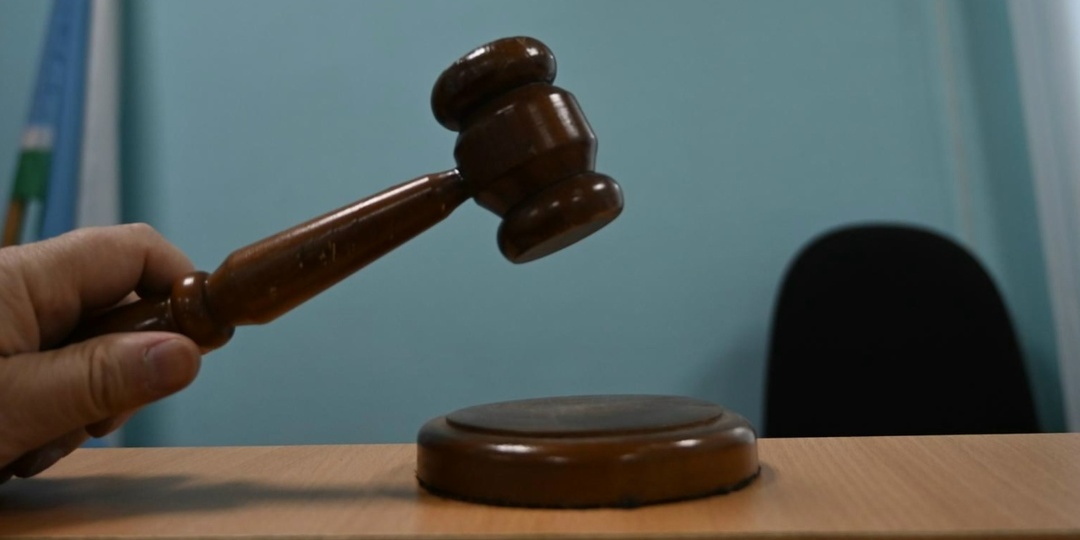 Костромского алиментщика заставили делиться зарплатой с государством