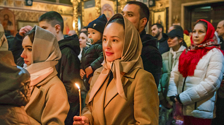    Как правильно вести себя на службе в храме? Фото: © РИА Новости / Владислав Воднев