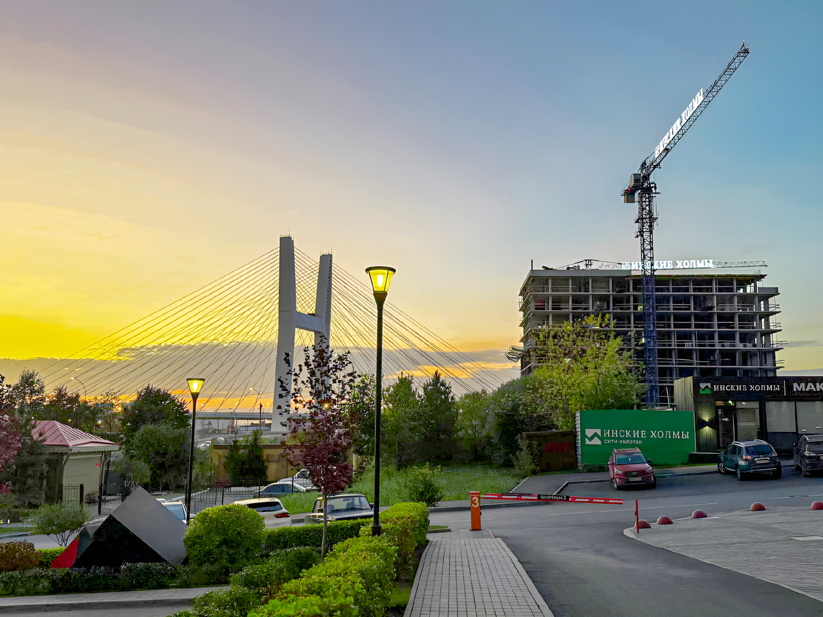 Строительство 4-й очереди сити-квартала Инские Холмы