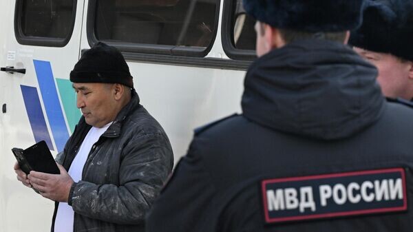 Почему из России выдворяют таджиков?