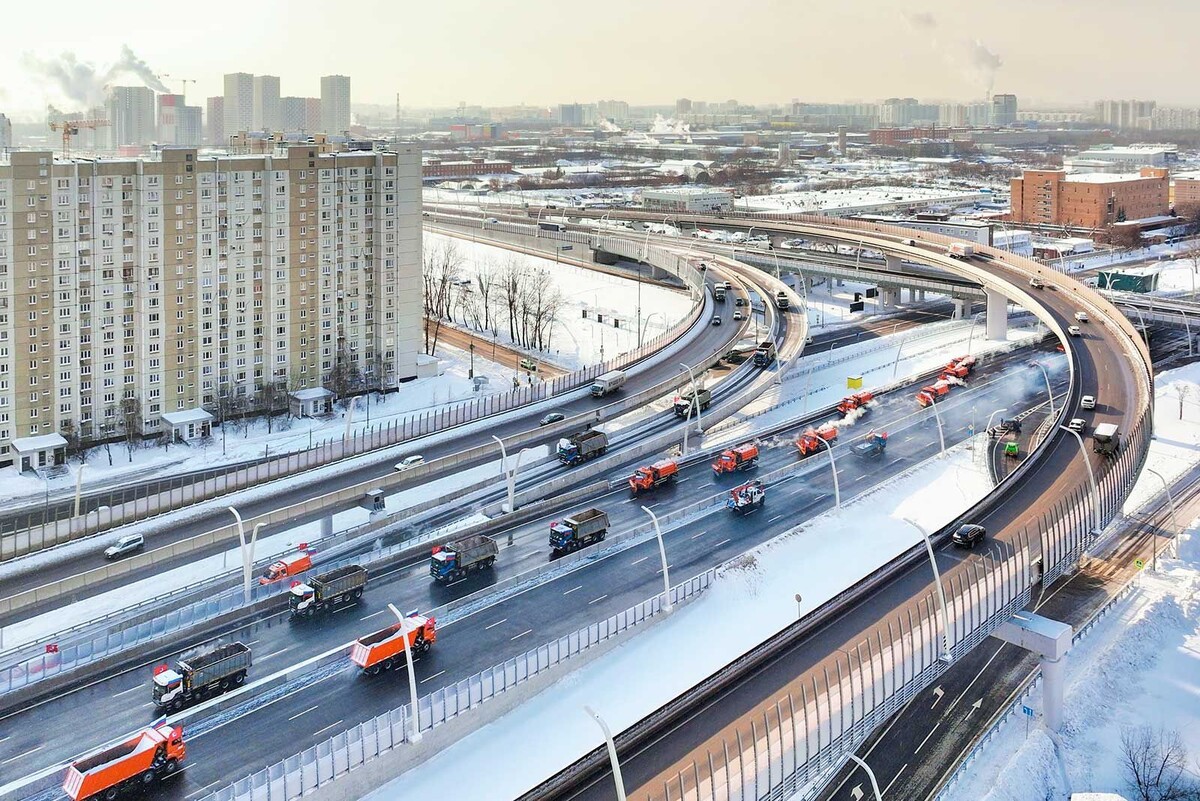    В Москве запустили новые путепроводы на Южной рокаде и МСД