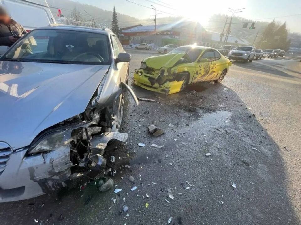    ДТП с Hyundai и Subaru в Горно-Алтайске. Источник: УГИБДД МВД по Республике Алтай