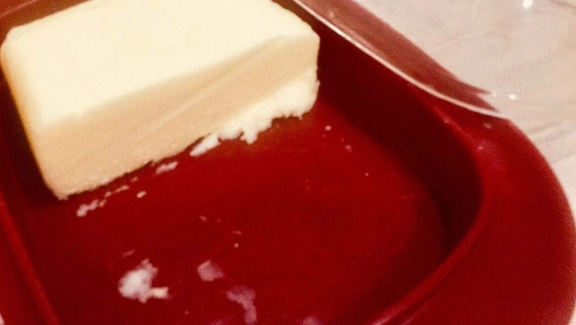    Как отличить поддельный молочный продукт от настоящего?   1MI