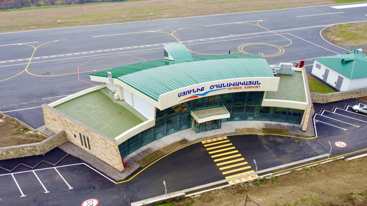    Специалисты отрасли считают запуск нового аэропорта совершенно нереалистичной затеей. Фото: spyurk.cyou