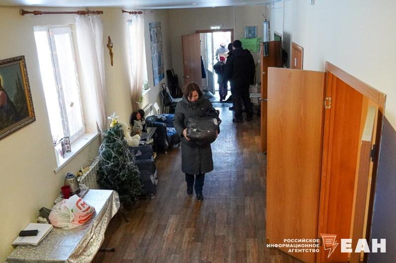    Подопечным приюта передали медикаменты, консервы, бытовую химию и теплые вещи