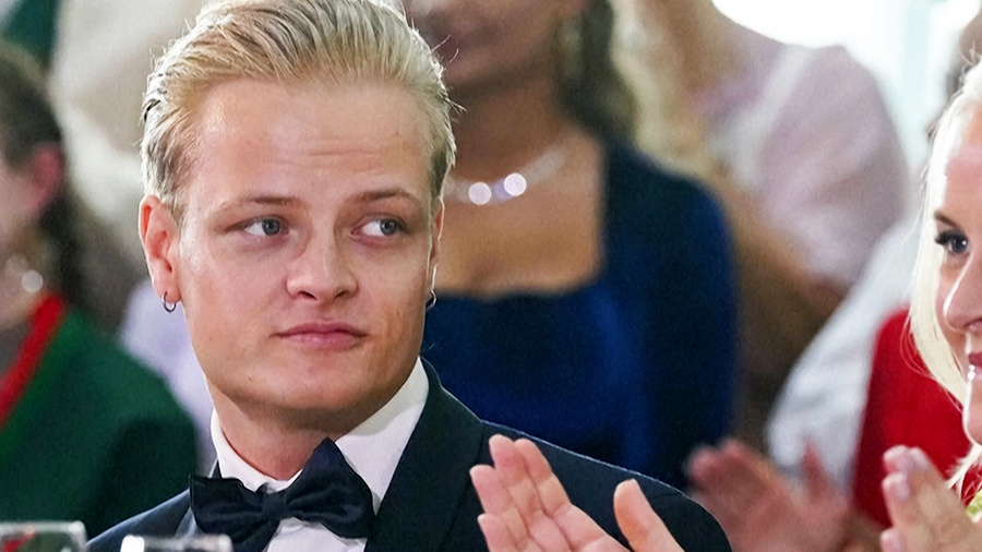    © АО "ТВ Центр"