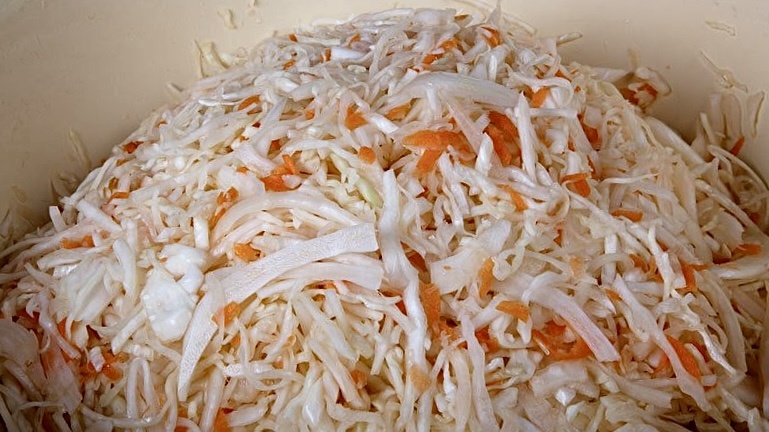 Квашеная капуста снизила мочевую кислоту. Включите в рацион, если вам за 60 лет