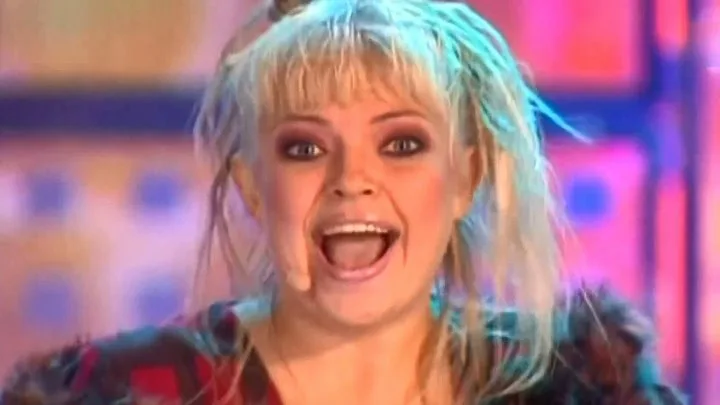 Скриншот с выступления Кукарской на "Фабрике звезд"