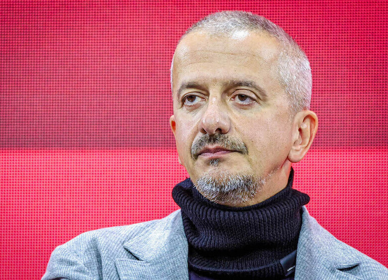     Константин Богомолов