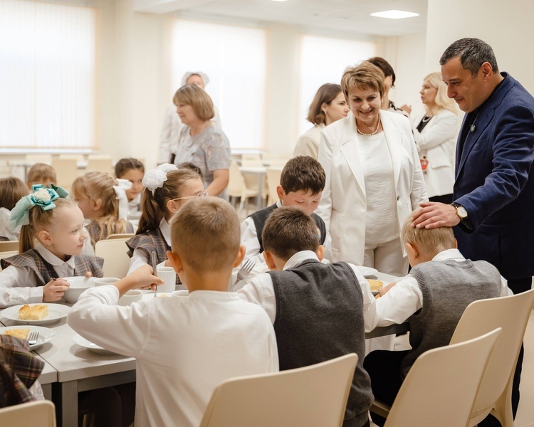     В Курской области дистант в школах продлится до конца недели
