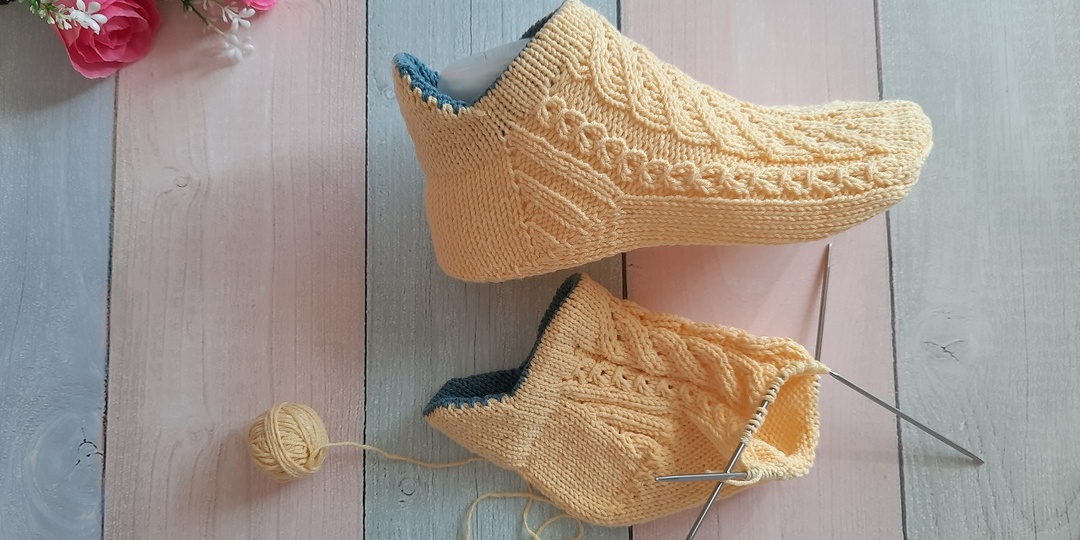 Теплые носочки, следочки..