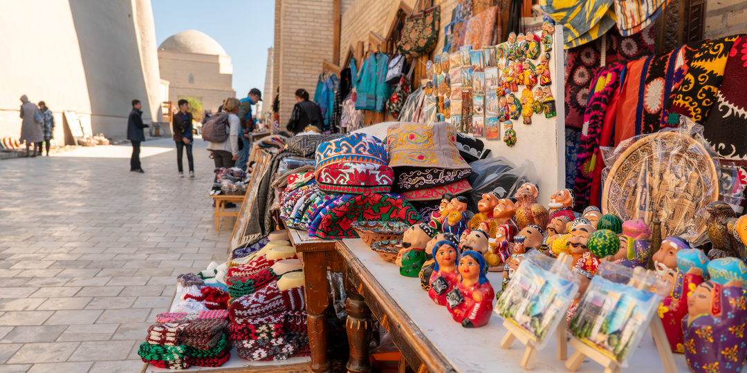 Знаешь, когда в Узбекистане начинается самый комфортный сезон? В марте!