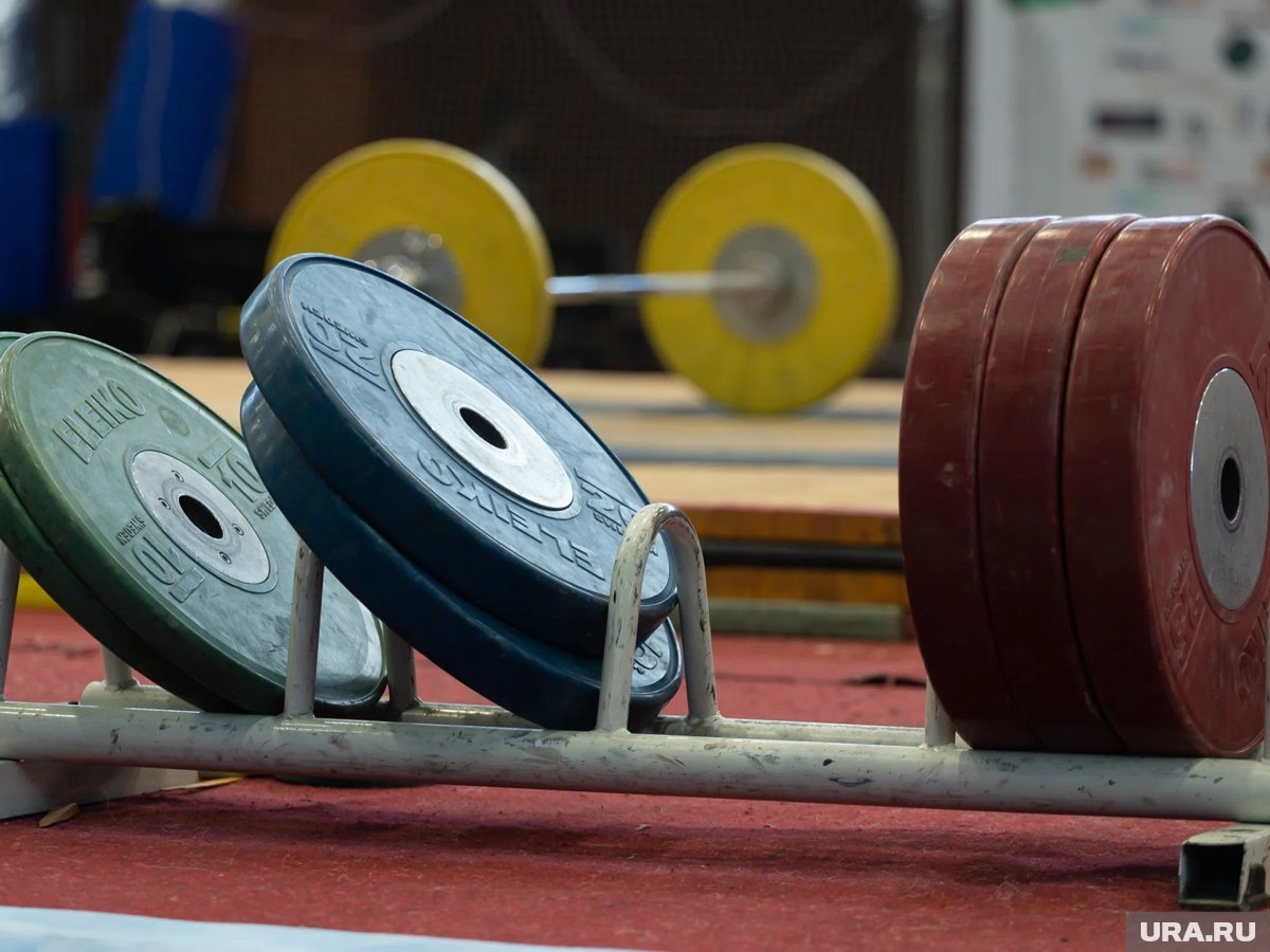     Тяжелоатлетка Демченко отстранена на четыре года за тестостерон