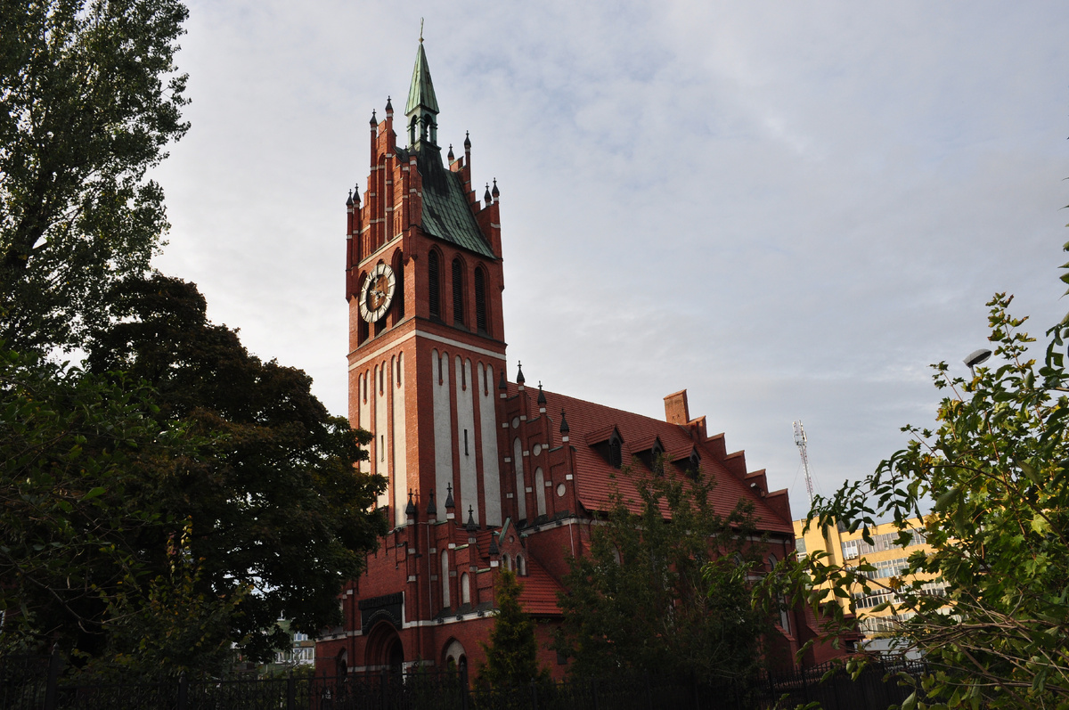 Концертный зал Калининградской филармонии, бывшая кирха Святого Семейства. 8 октября 2018 года.