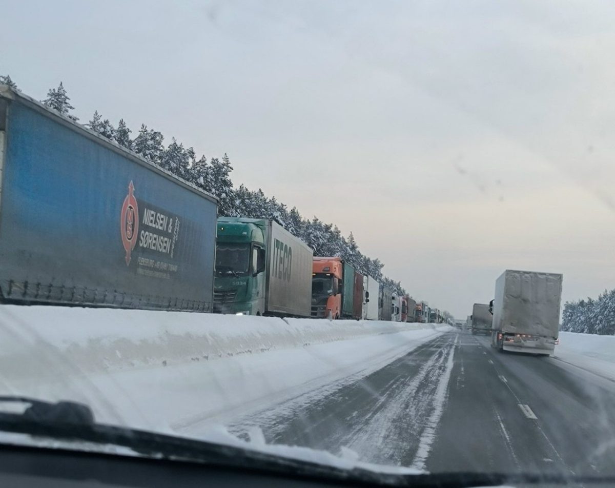    Пробку можно увидеть в течение 20 минут, если ехать в обратном направлении