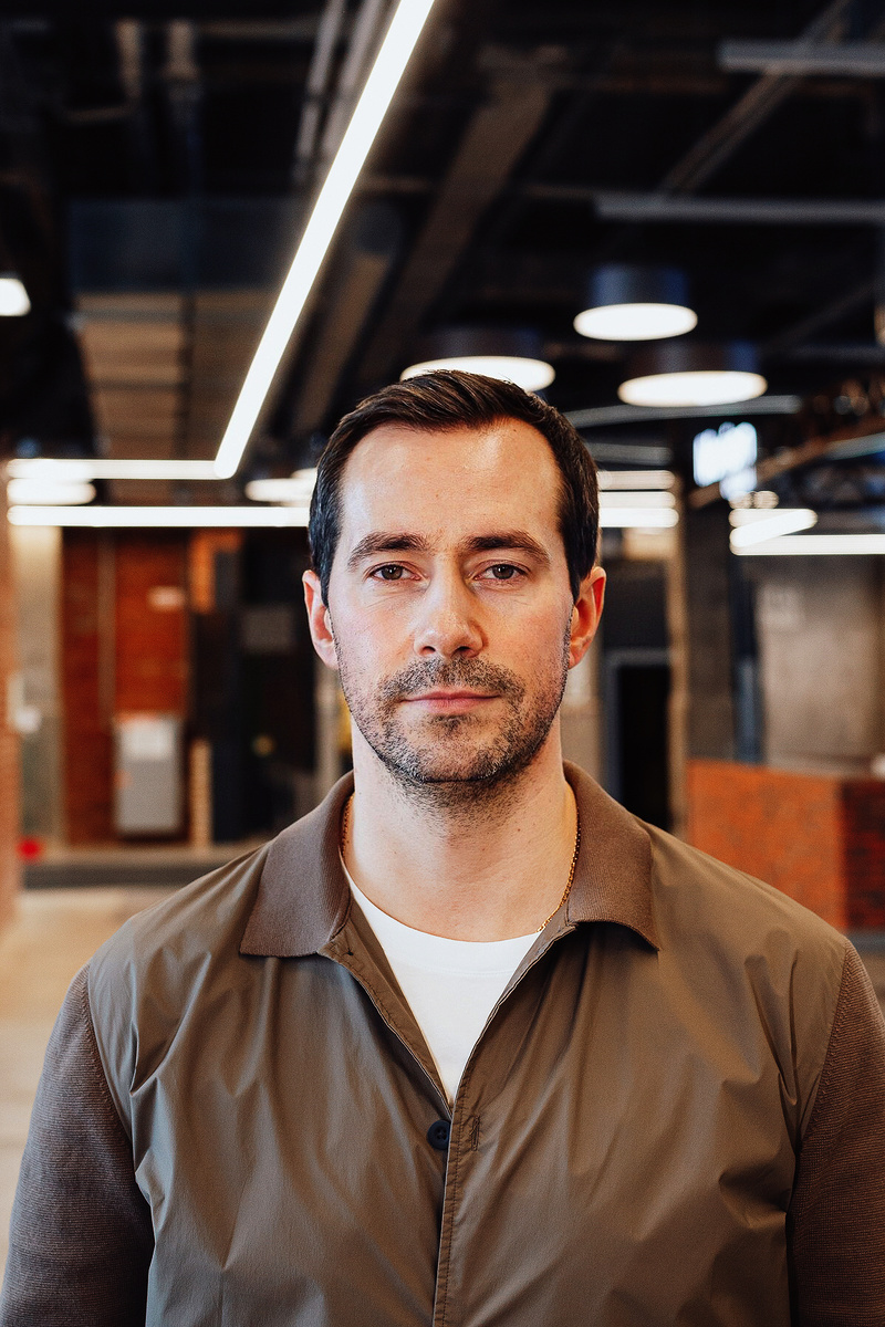 Дмитрий Томчук — предприниматель и основатель компании Culture Code. Экс-директор по развитию Airbnb в СНГ, работает с акционерами среднего и крупного бизнеса над развитием управленческих команд. Участник закрытого бизнес-сообщества Клуб Первых.