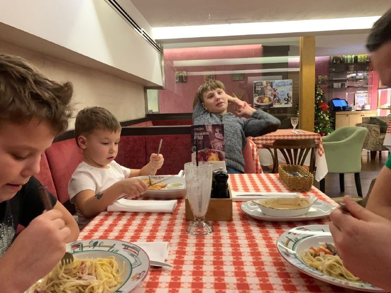 Ресторан Mama Roma на пр.Стачек, 86(ст.м. "Автово")