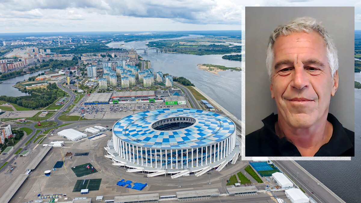 В 2018 году Джеффри Эпштейн посетил Нижний Новгород ради матча Уругвай — Франция, четвертьфинала ЧМ-2018, фото:Collection Maykova/Shutterstock/Fotodom.ru; IanDagnall Computing via Legion Media; коллаж Vokrugsveta.ru