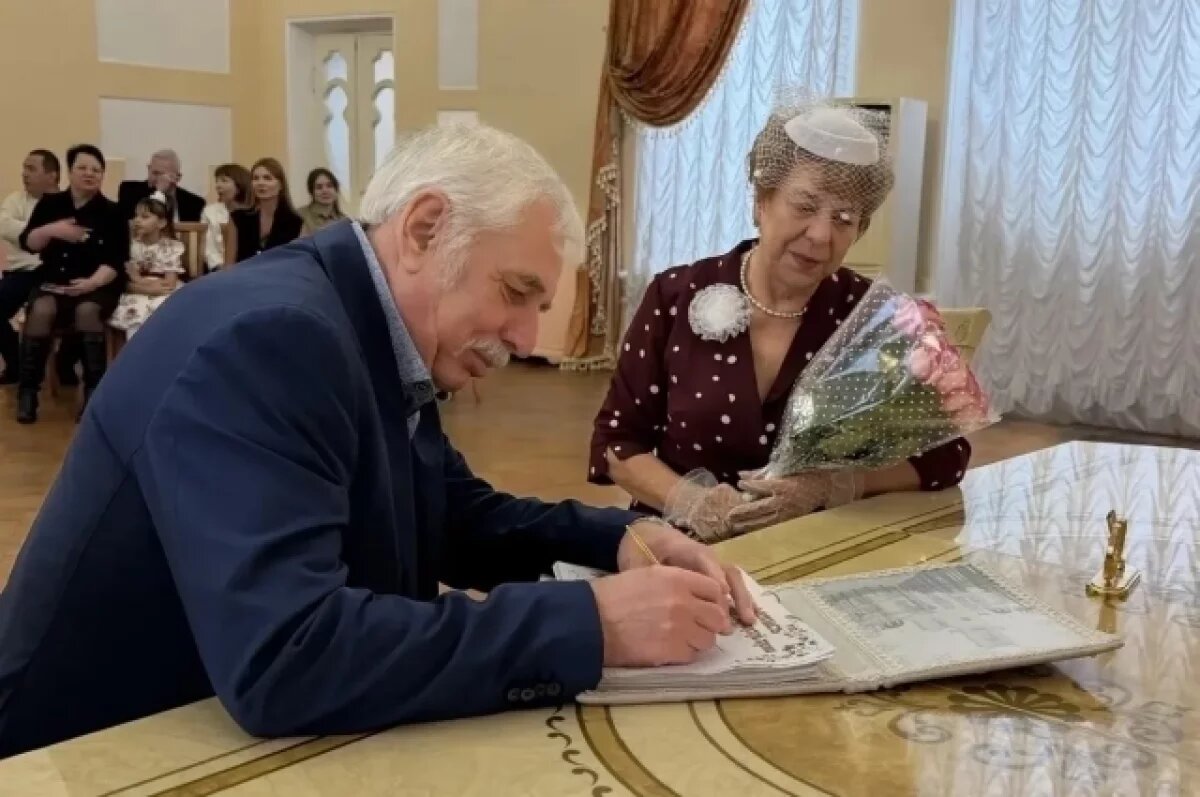    Астраханскую пару на полвека связал танец