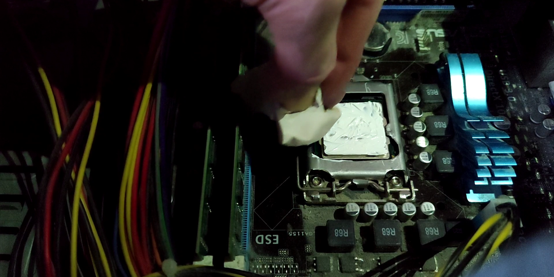 Что с ПК? Заменил термопасту спустя 5 лет.