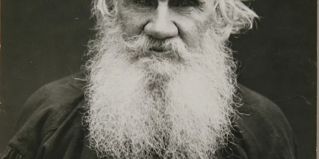 От чего на самом деле умер Лев Толстой и почему вокруг его болезни возникли мифы