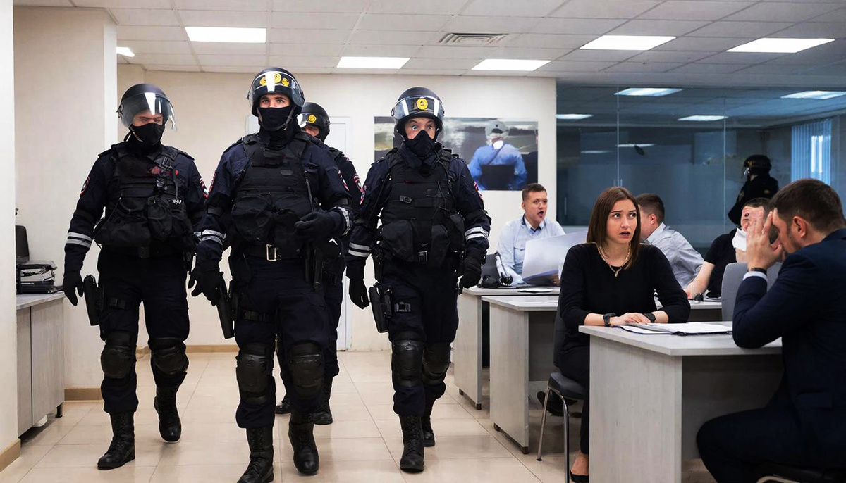 В управляющей компании.