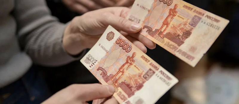 Двух учителей в Сортавальском округе Карелии наказали за фото про низкую зарплату