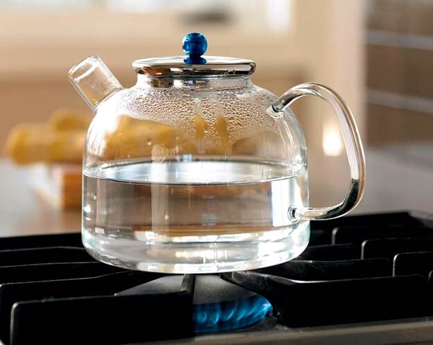 Стоит ли пить кипячёную воду из-под крана? Всё, что вы не знали о скрытых опасностях