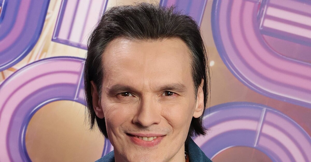 НТВ (наименование СМИ — «Телекомпания НТВ») — общероссийский федеральный телеканал. Вещает круглосуточно, входит в первый мультиплекс цифрового телевидения России. Шоу Суперстар. За звание «суперстара» борются артисты, пик популярности которых пришёлся на 1980-90-е и 2000-е. Фото Влад Сташевский.