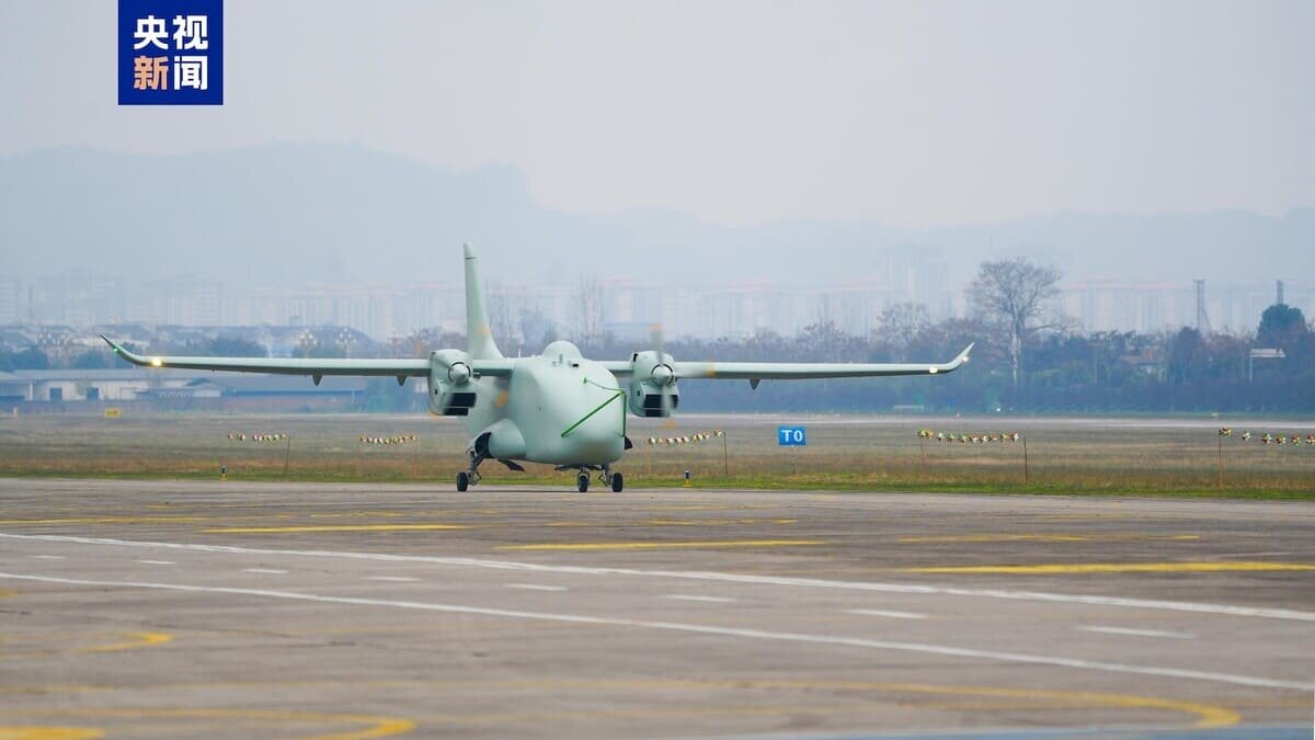    Беспилотный грузовой самолет YH-1000S / © CMG