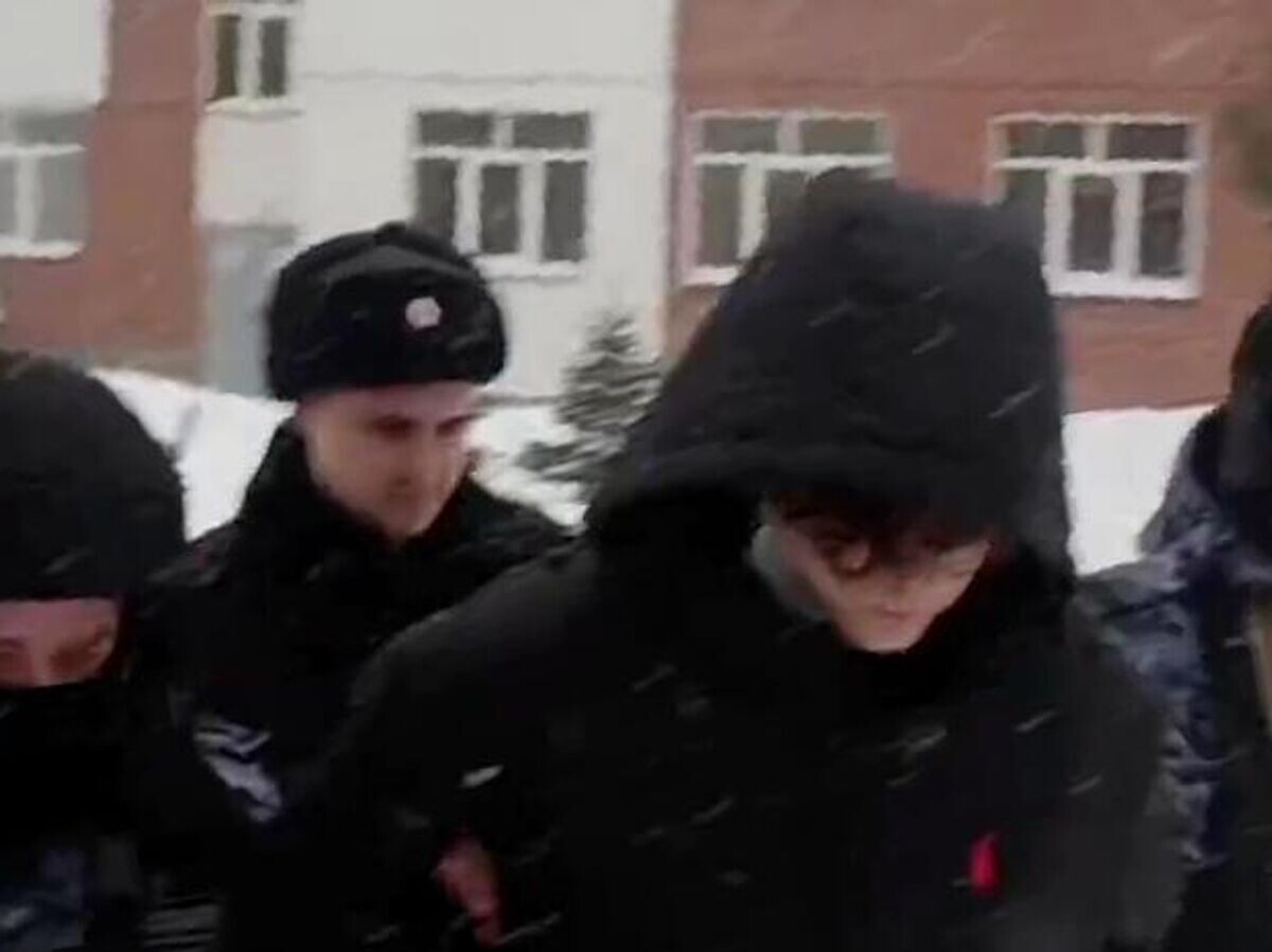    Задержание ученика , который устроил стрельбу в гимназии в Уфе | © РИА Новости / Рамиля Салихова