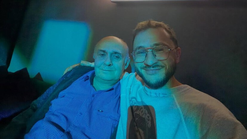 «Любить молча»: как Эльдар Джарахов переосмыслил отношения с отцом